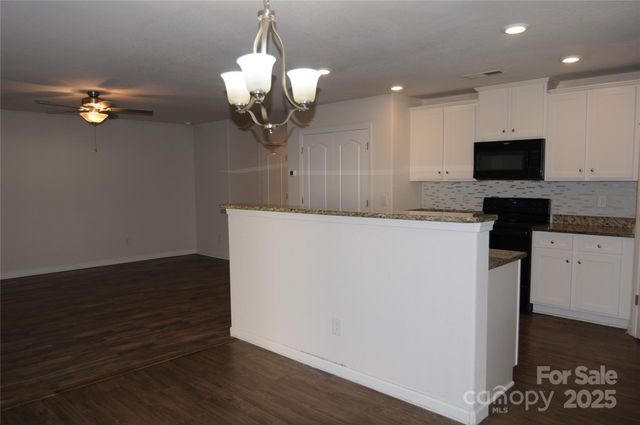 3333 Ellingford Road, Charlotte, NC 28214