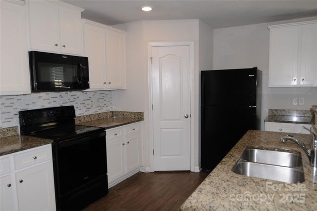3333 Ellingford Road, Charlotte, NC 28214