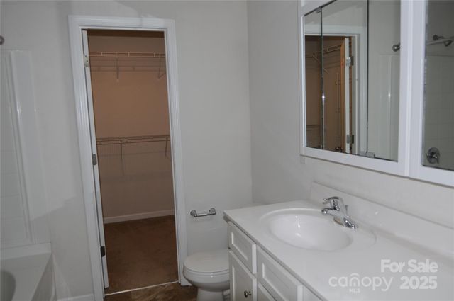 3333 Ellingford Road, Charlotte, NC 28214