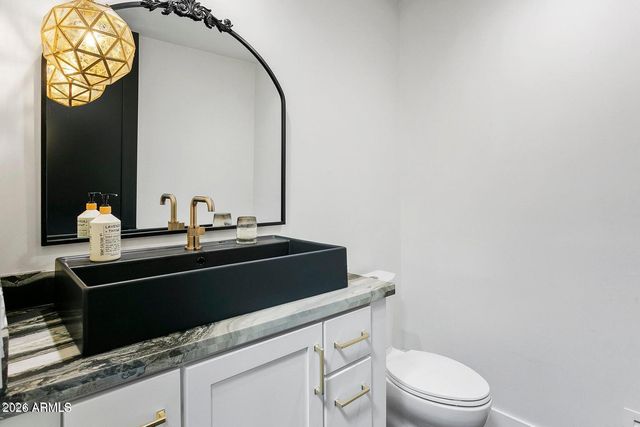 6718 E SAN JUAN Avenue, Paradise Valley, AZ 85253