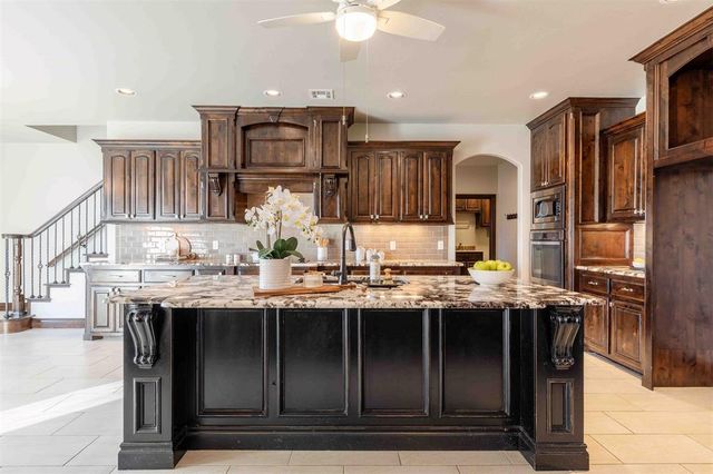 8280 Prairie Ridge Road, Yukon, OK 73099