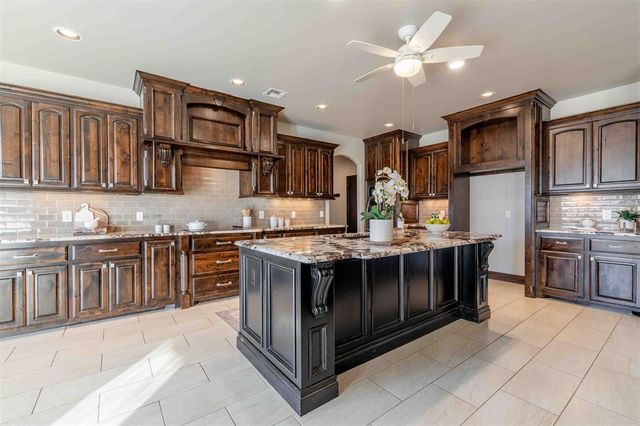 8280 Prairie Ridge Road, Yukon, OK 73099