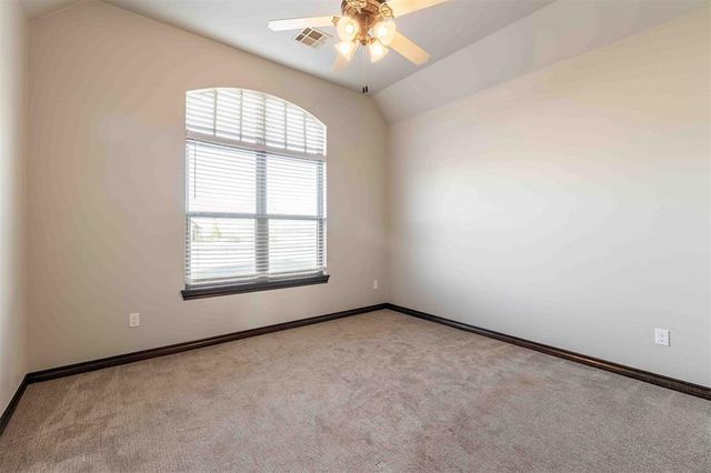 8280 Prairie Ridge Road, Yukon, OK 73099