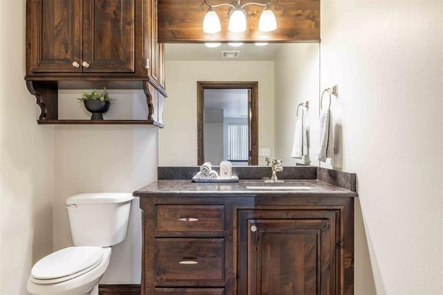 8280 Prairie Ridge Road, Yukon, OK 73099