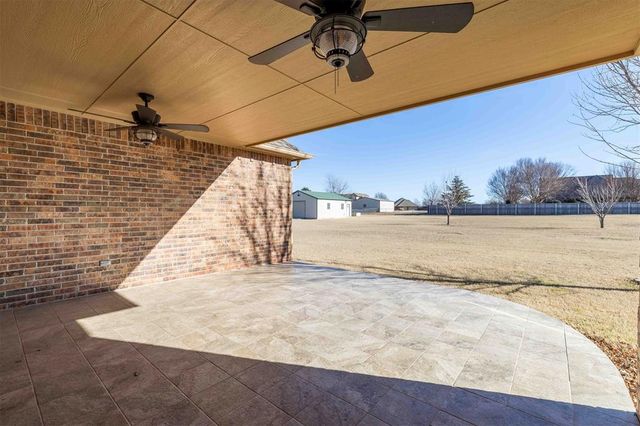 8280 Prairie Ridge Road, Yukon, OK 73099