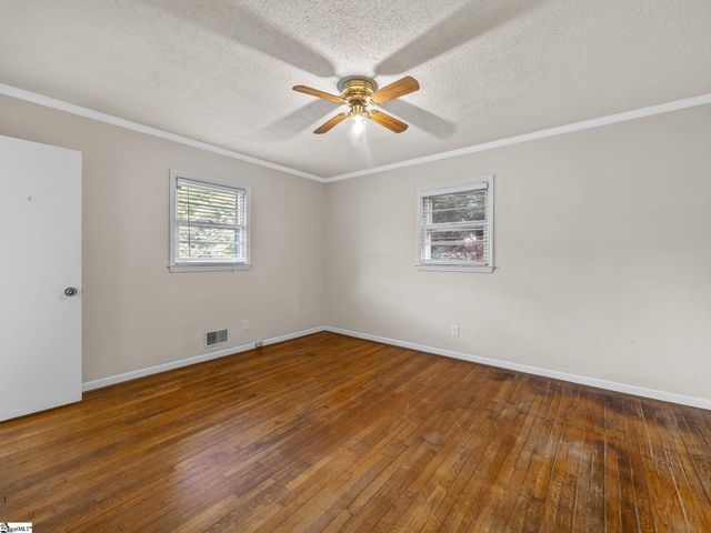 299 Mcabee Road, Roebuck, SC 29376
