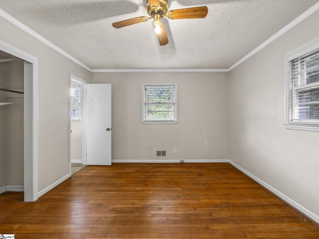 299 Mcabee Road, Roebuck, SC 29376