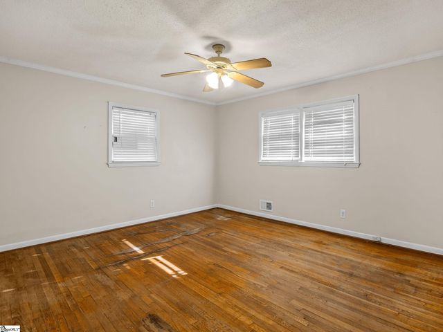 299 Mcabee Road, Roebuck, SC 29376