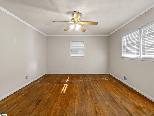 299 Mcabee Road, Roebuck, SC 29376