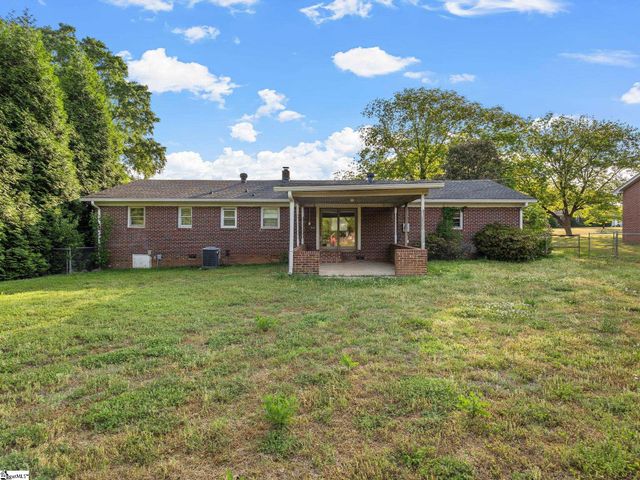 299 Mcabee Road, Roebuck, SC 29376