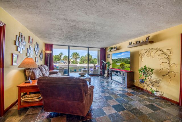 136 Lakeshore Drive 211, North Palm Beach, FL 33408