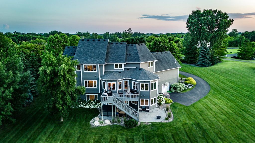 596 Hahn Drive, Shakopee, MN 55379 — photo 3