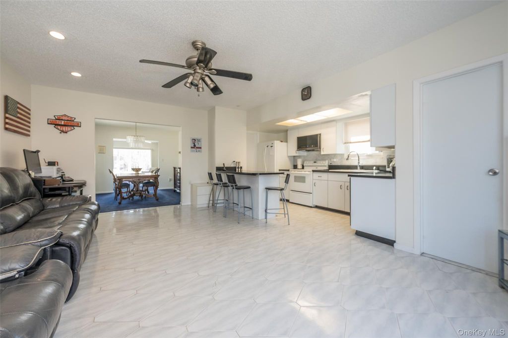 3124 Ralph Avenue, Oceanside, NY 11572 — photo 2