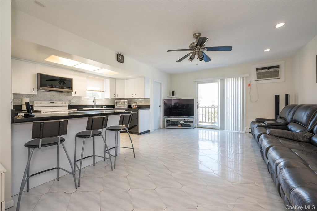 3124 Ralph Avenue, Oceanside, NY 11572 — photo 3
