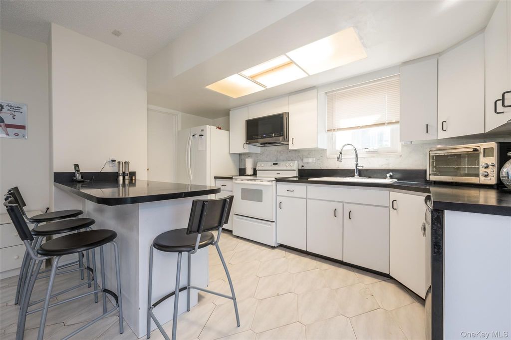 3124 Ralph Avenue, Oceanside, NY 11572 — photo 5