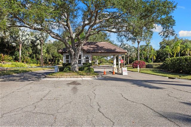 2208 CALUSA LAKES BOULEVARD, Nokomis, FL 34275