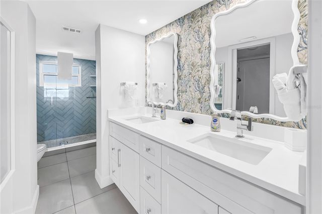 6300 MIDNIGHT PASS ROAD 702, Sarasota, FL 34242