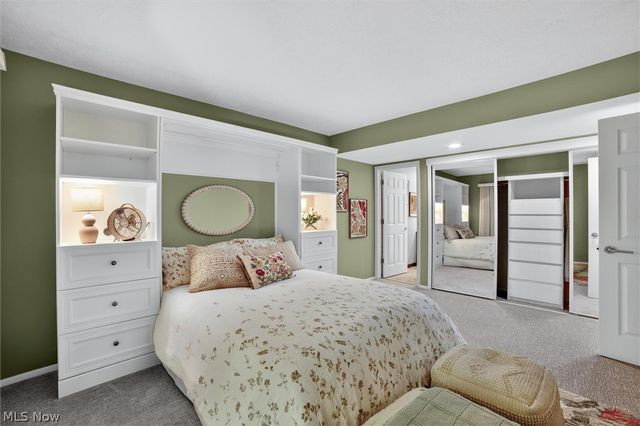17813 Suncliff Place, Strongsville, OH 44136
