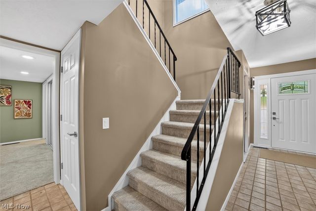 17813 Suncliff Place, Strongsville, OH 44136