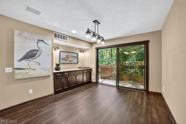 17813 Suncliff Place, Strongsville, OH 44136