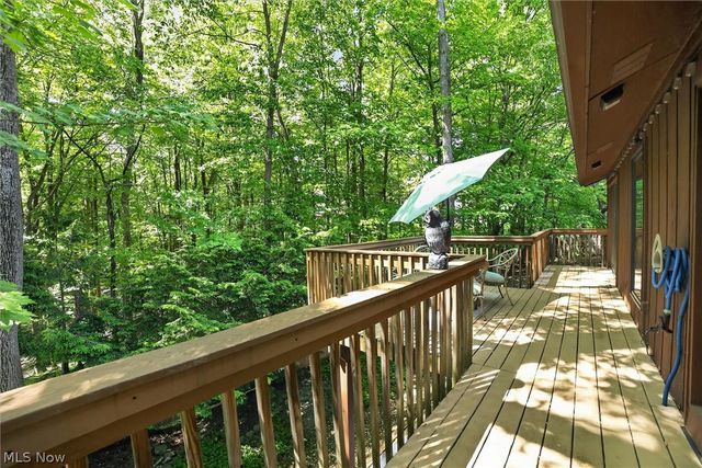 17813 Suncliff Place, Strongsville, OH 44136