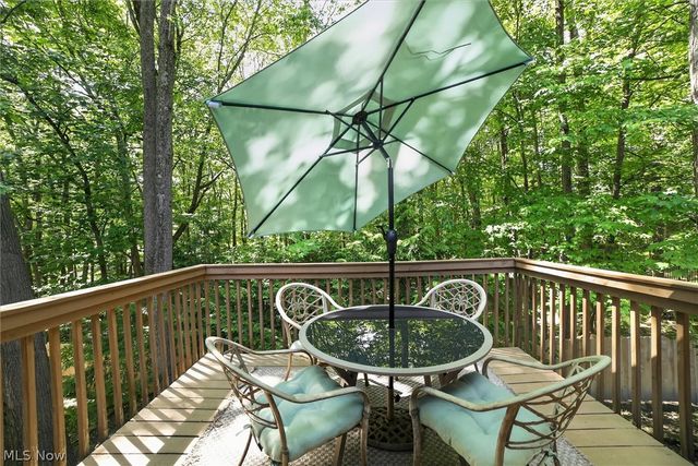 17813 Suncliff Place, Strongsville, OH 44136