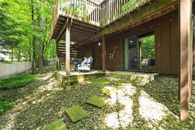 17813 Suncliff Place, Strongsville, OH 44136