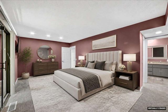 17813 Suncliff Place, Strongsville, OH 44136
