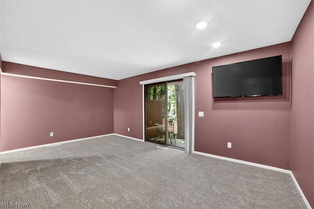 17813 Suncliff Place, Strongsville, OH 44136