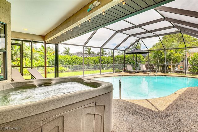 6030 Perthshire LN, Fort Myers, FL 33908