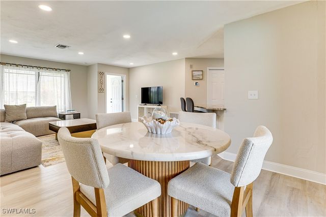 6030 Perthshire LN, Fort Myers, FL 33908