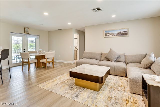 6030 Perthshire LN, Fort Myers, FL 33908