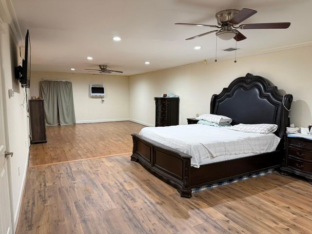 601 Mitchell Road, Houston, TX 77037