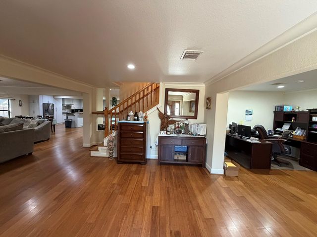 601 Mitchell Road, Houston, TX 77037