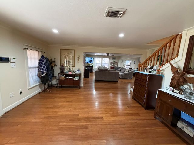 601 Mitchell Road, Houston, TX 77037