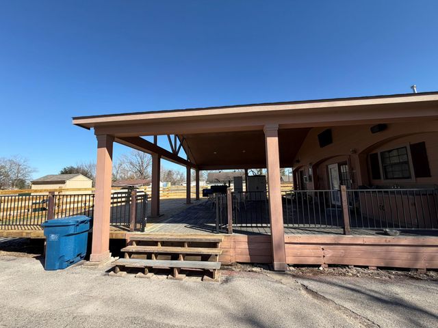 601 Mitchell Road, Houston, TX 77037