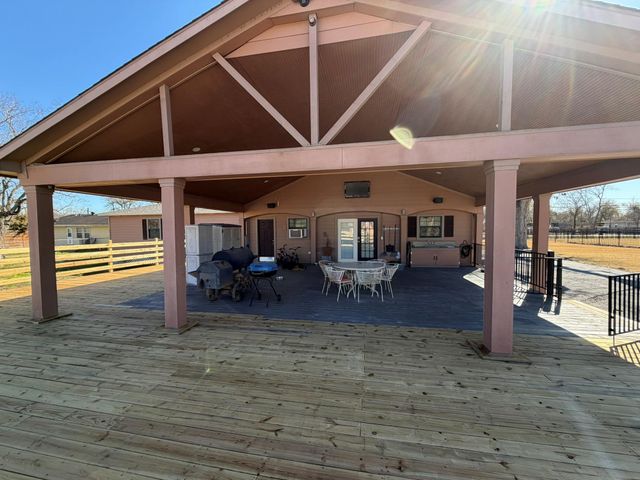 601 Mitchell Road, Houston, TX 77037