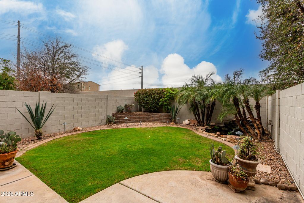 Image 36 of property listing at 280 S EVERGREEN Road 1350, Tempe, AZ 85288