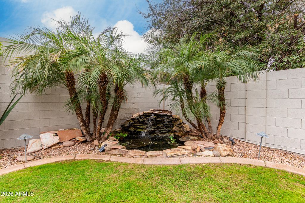 Image 37 of property listing at 280 S EVERGREEN Road 1350, Tempe, AZ 85288