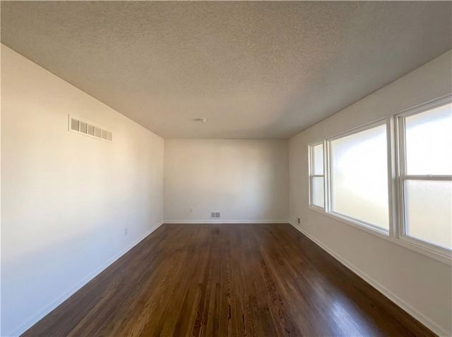 6507 E 55th Terrace, Kansas City, MO 64129