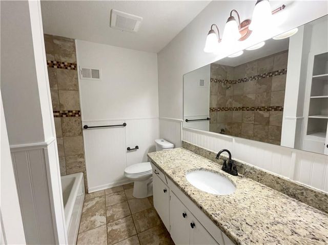 6507 E 55th Terrace, Kansas City, MO 64129