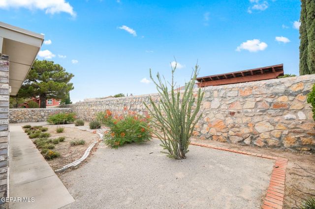 6121 VIA FORTUNA Lane, El Paso, TX 79912