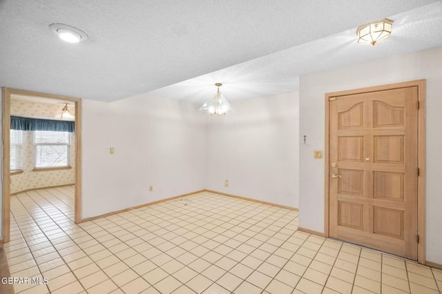 6121 VIA FORTUNA Lane, El Paso, TX 79912