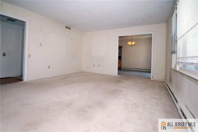 220 Manchester Lane B, Monroe, NJ 08831