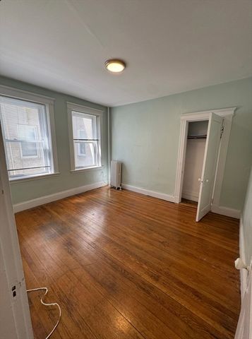 87 Gordon St 11, Boston, MA 02135