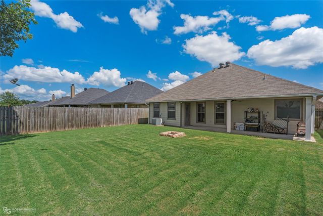 3826 Pickering Pass Drive, Bossier City, LA 71111
