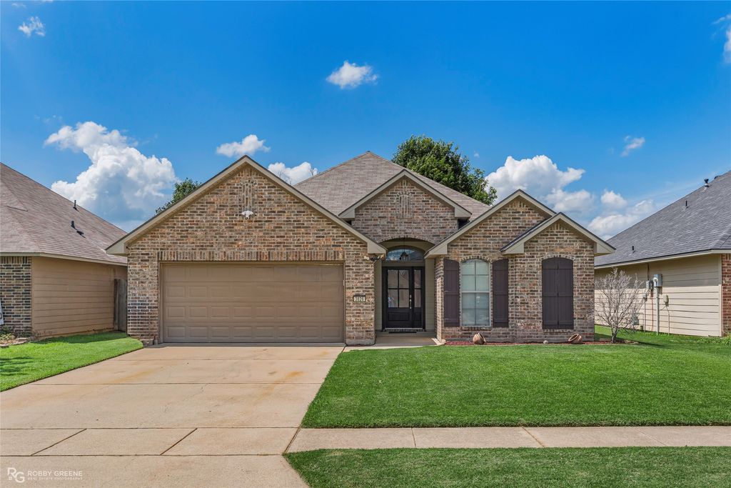 3826 Pickering Pass Drive, Bossier City, LA 71111