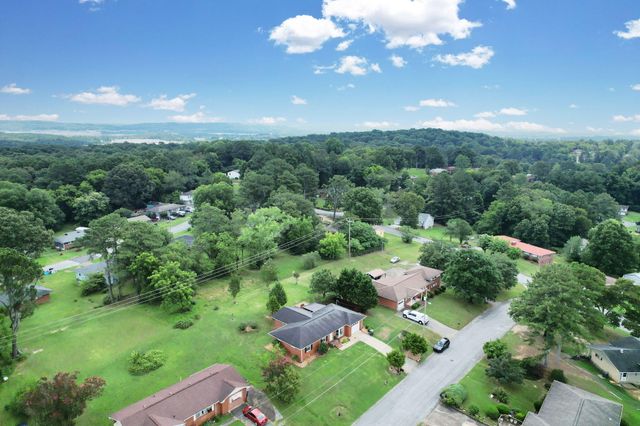 4906 Adelia Drive, Chattanooga, TN 37416