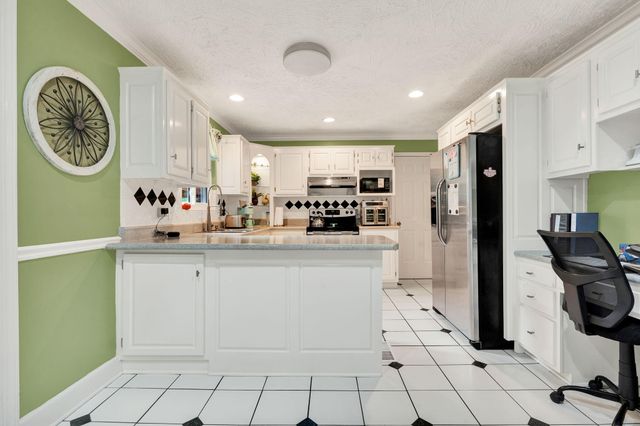 4906 Adelia Drive, Chattanooga, TN 37416