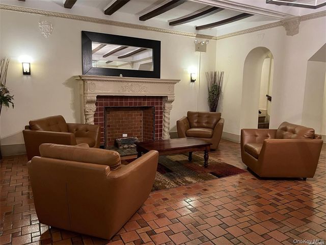 310 Riverside Boulevard 5-H, Long Beach, NY 11561